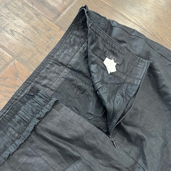 Vex Collection Skirt - Picture 5 of 11